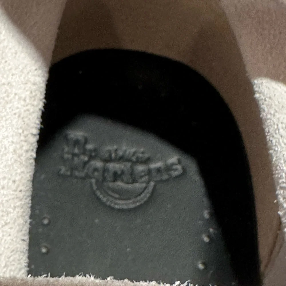 Dr Martens white leather combat boots - Picture 5 of 11